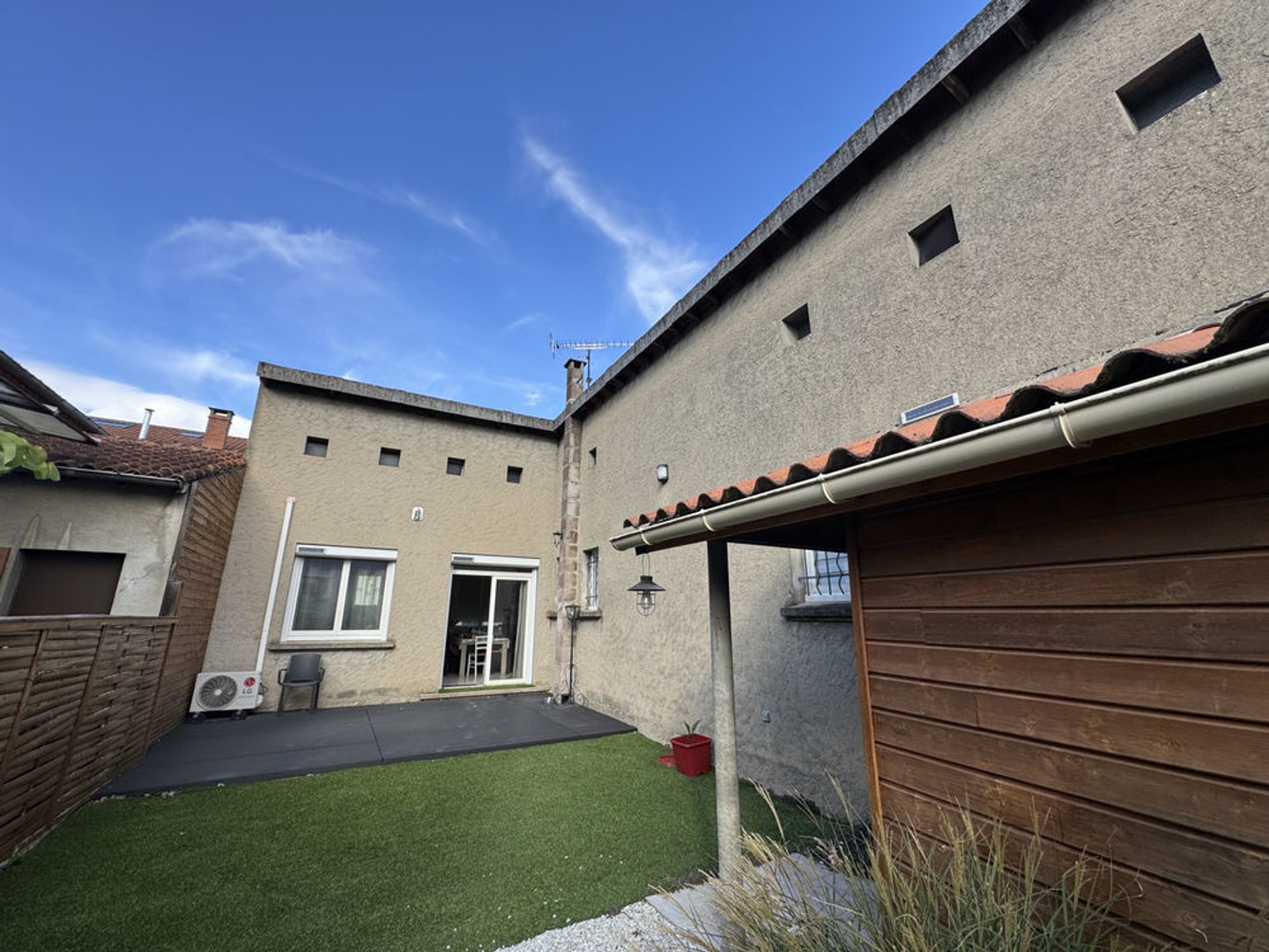 MAISON DE PLAIN PIED PROCHE CENTRE VILLE