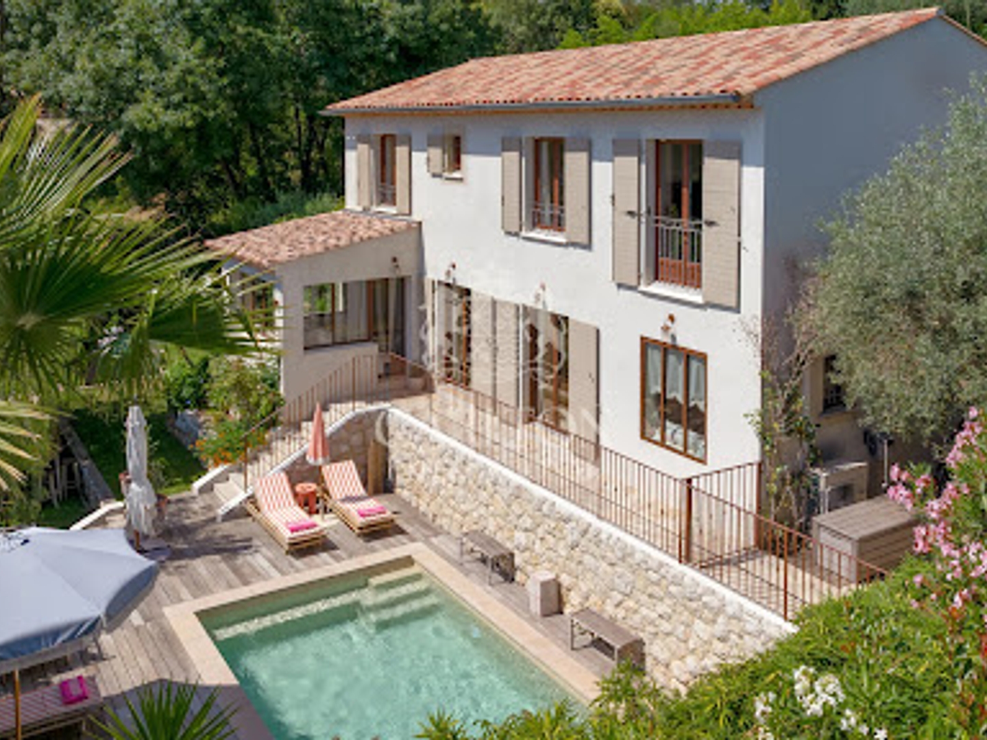 Villa 5 pièces 164 m²