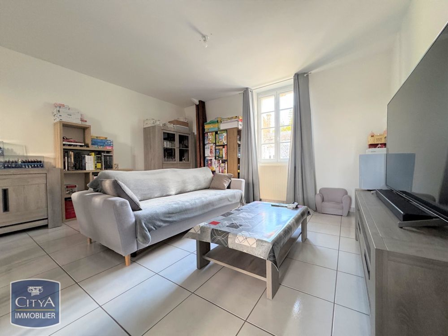 Appartement à vendre - 3 pièces - 73m2 - Saintes (17100)