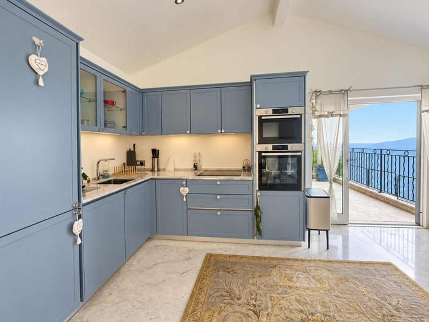 Immeuble à vendre - 400m2 - Èze (06360)