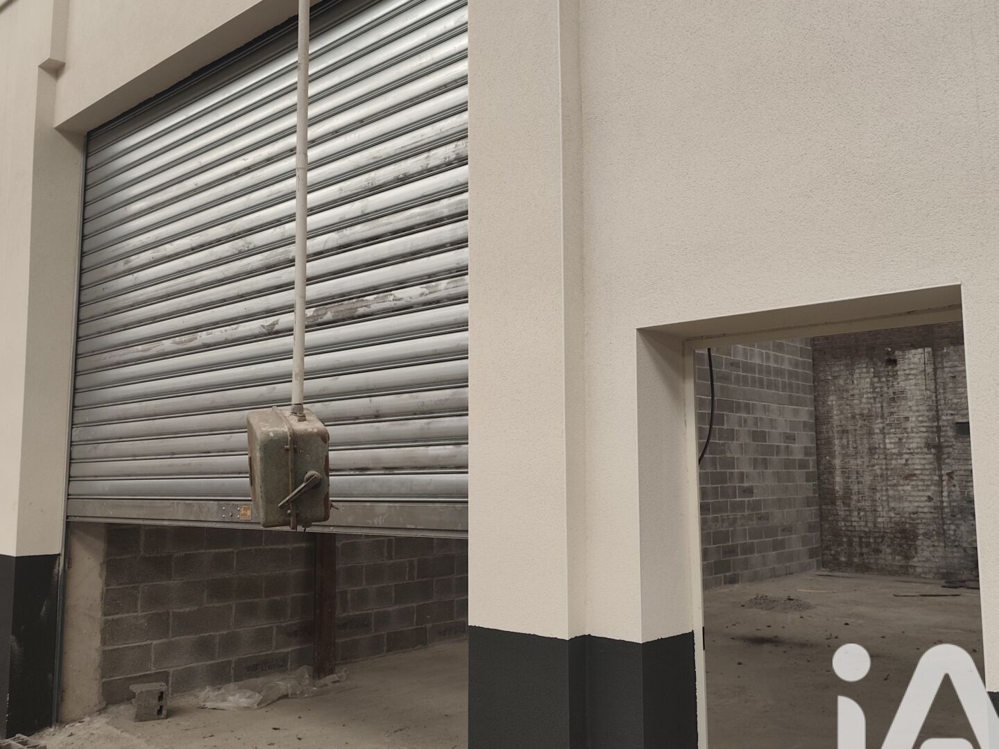 Parking / garage / box à vendre - 102m2 - Roubaix (59100)