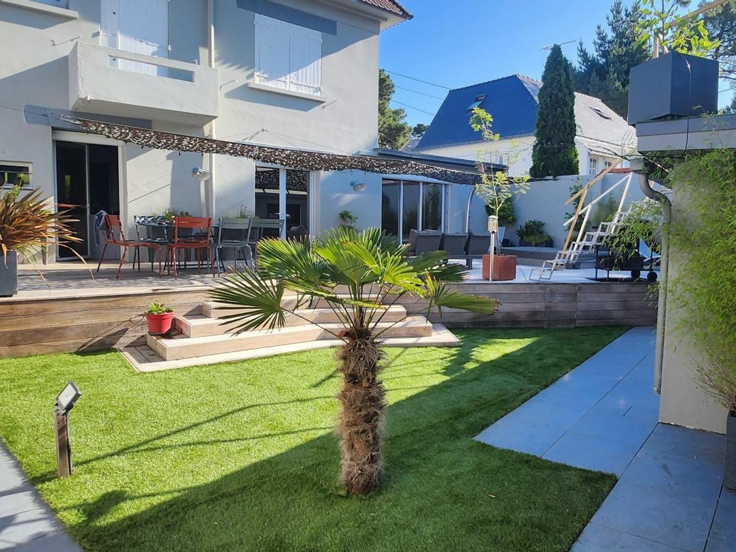 Superbe maison rénovée de 180 m² avec terrasse, spa haut de g