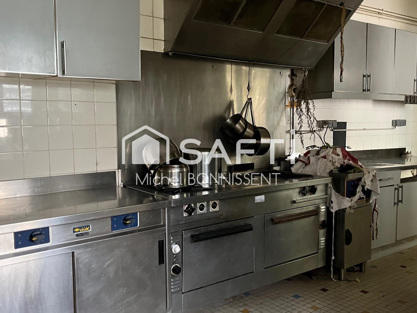 Immeuble à vendre - 350m2 - Châteaumeillant (18370)