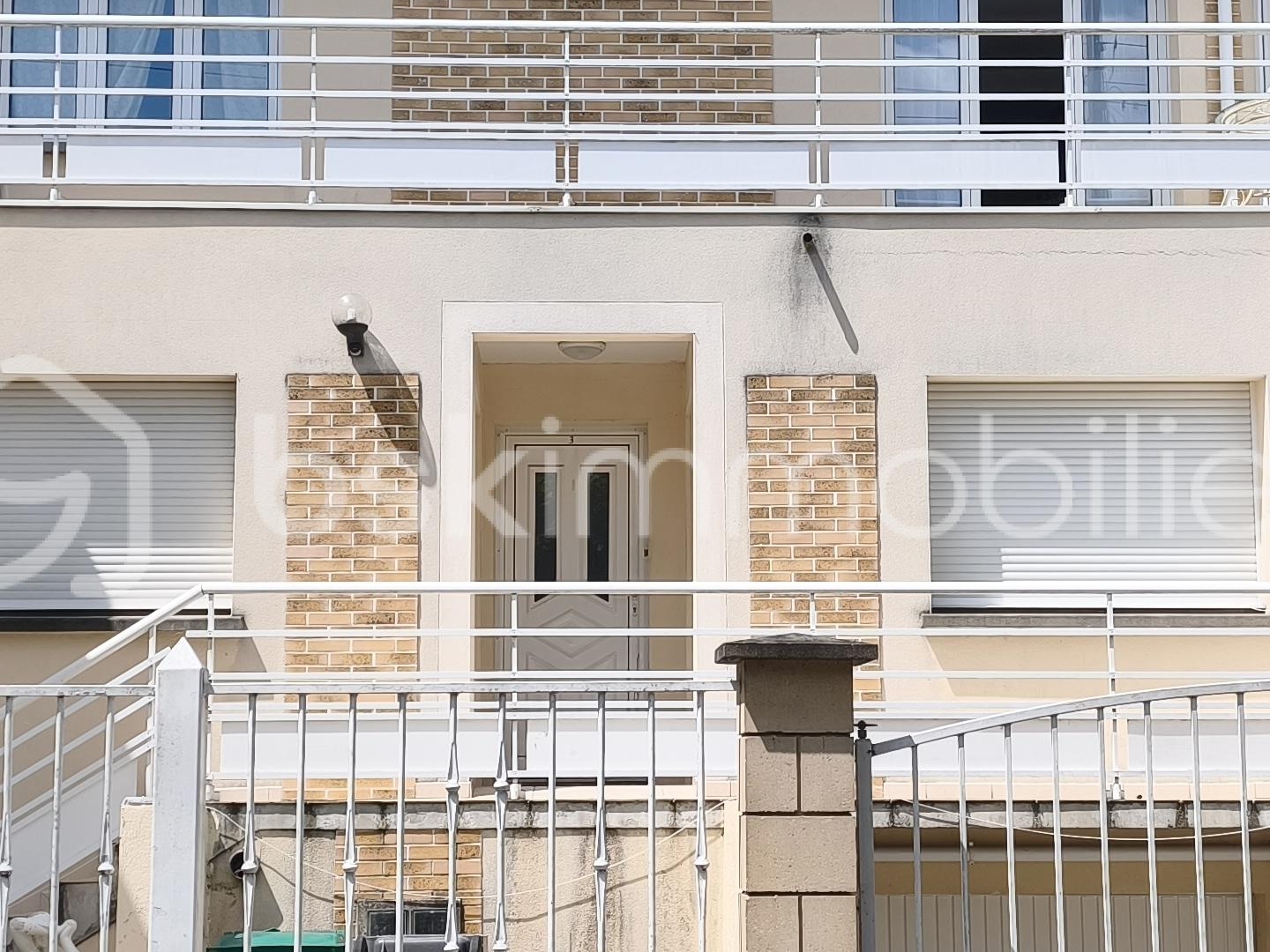 Maison 10 pièces 150 m²