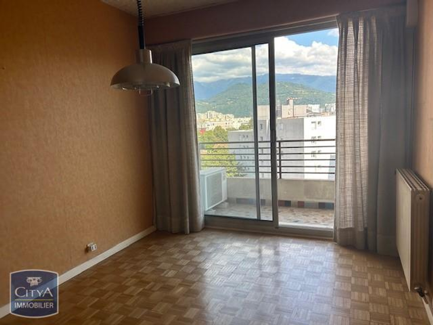 Appartement à vendre - 5 pièces - 101m2 - Grenoble (38100)