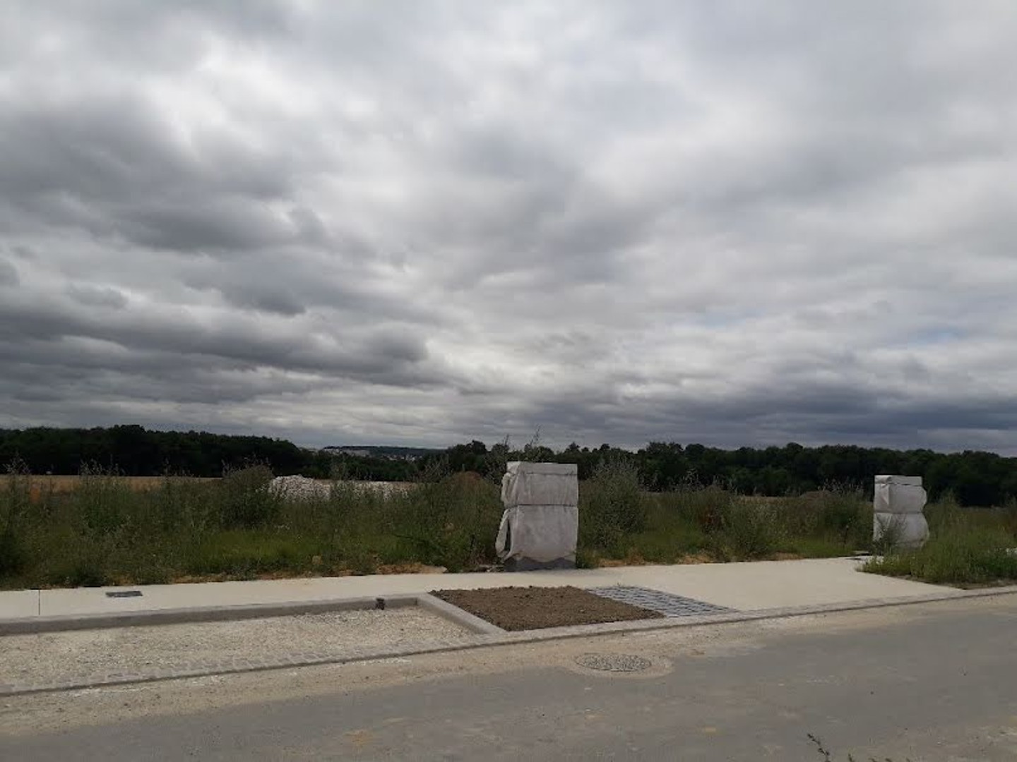 Terrain 260 m²