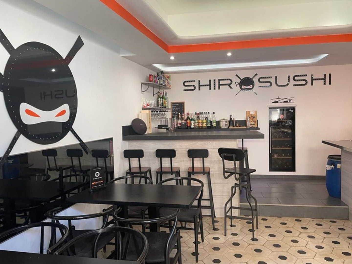 Fond de commerce13013 Château gombert 2 pièces 50 m2