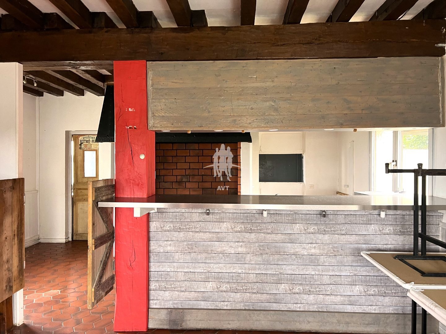 Magasin à vendre - 5 pièces - 147m2 - Douains (27120)