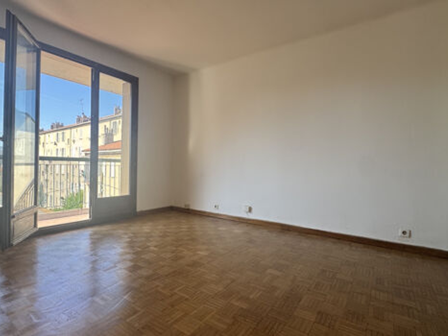 Appartement à vendre - 3 pièces - 61m2 - Marseille 10e (13010)