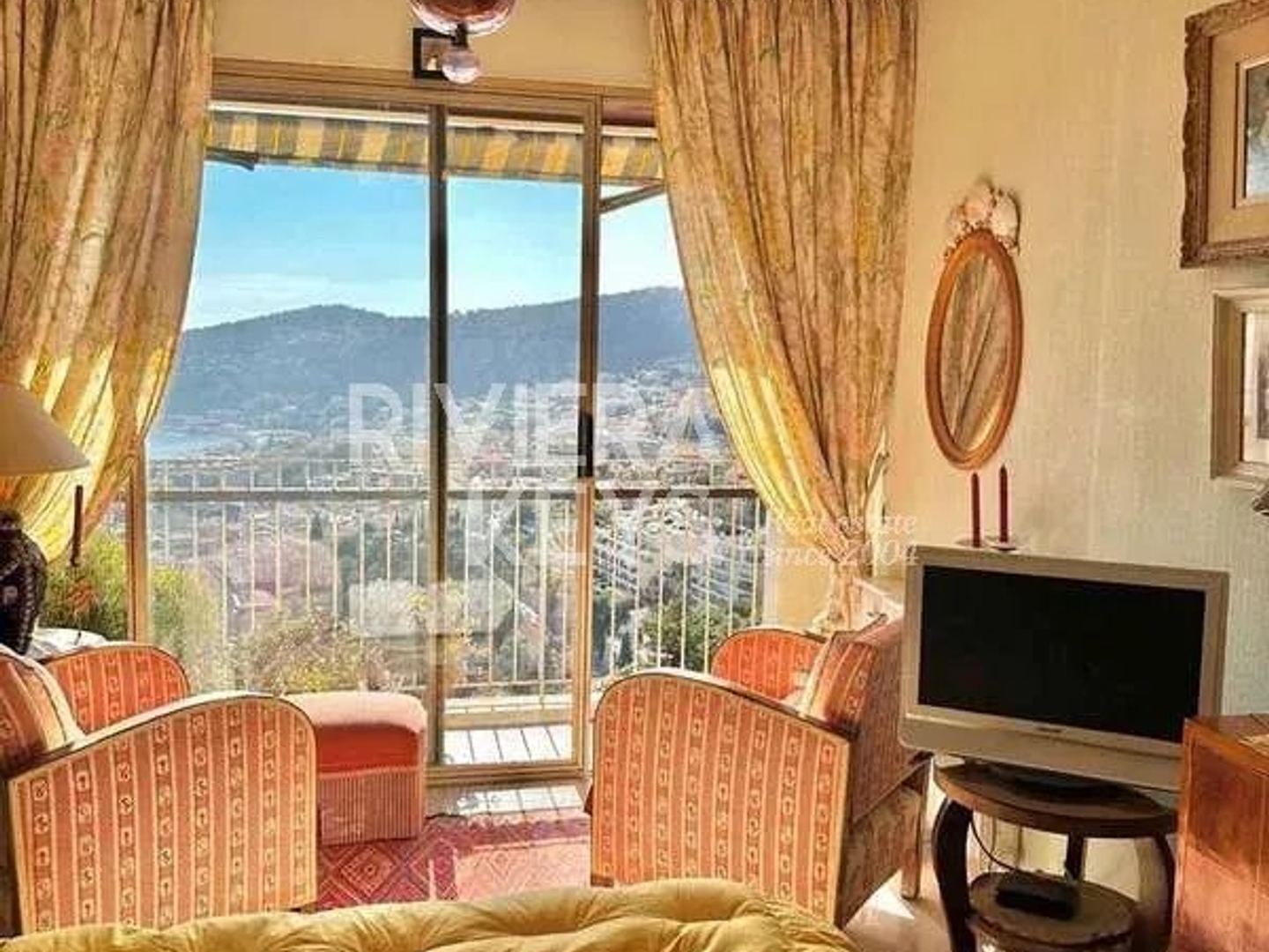 VILLEFRANCHE-SUR-MER: Appartement vue mer panoramique