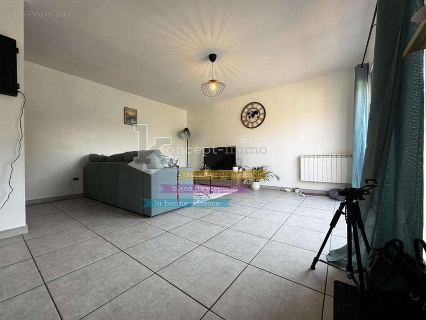 Appartement à vendre - 128m2 - Fontaine-Saint-Lu... (60480)