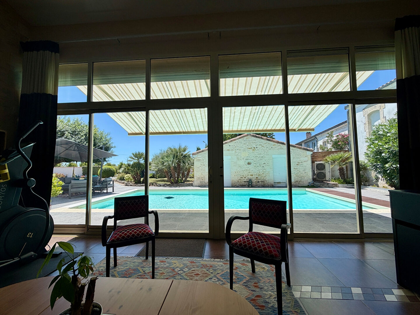 Maison à vendre - 7 pièces - 226m2 - Migron (17770)
