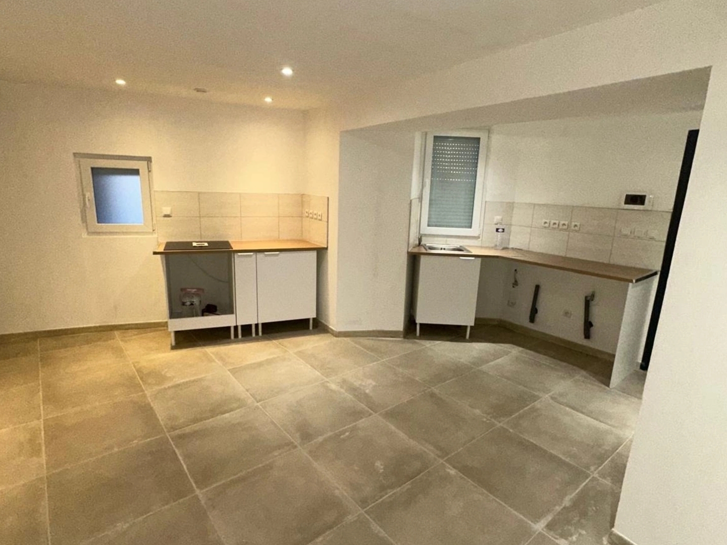 Immeuble à vendre - 15 pièces - 150m2 - Alès (30100)