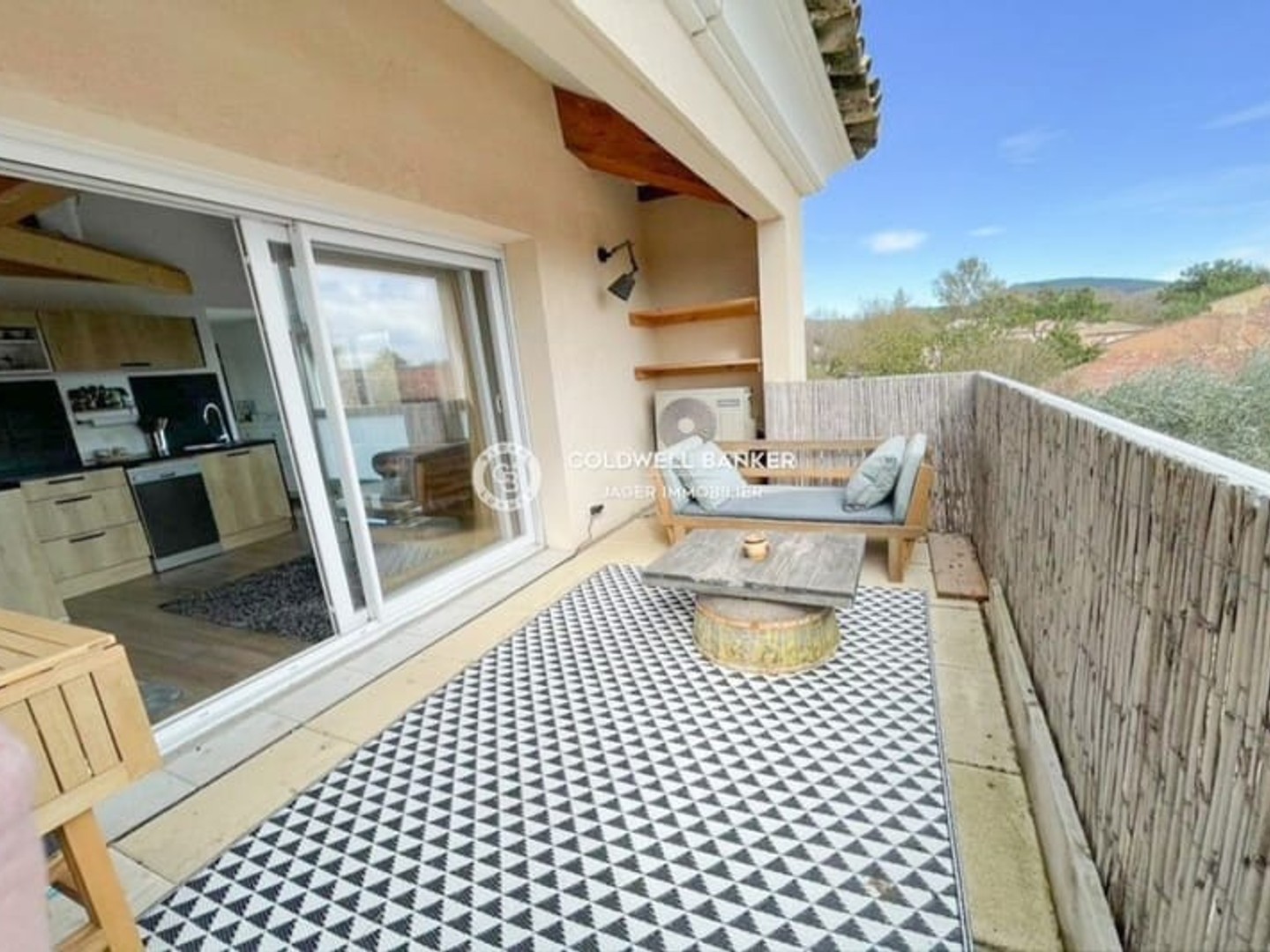 A pied de la plage et commerces - appartement rénové