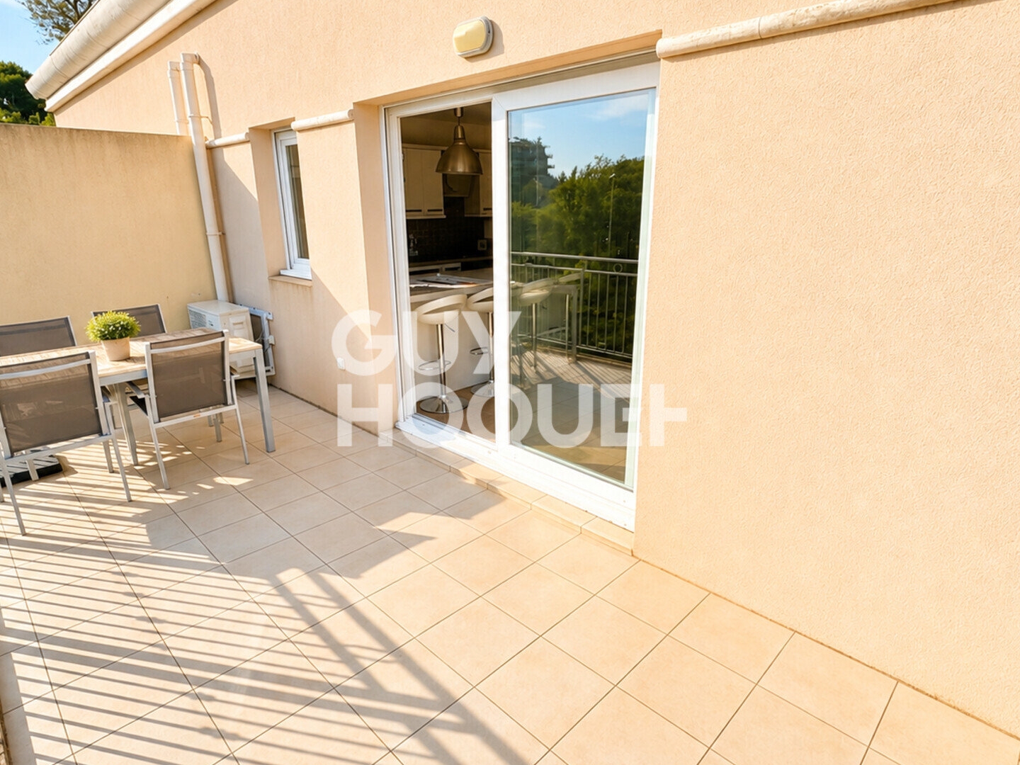 Appartement à vendre - 3 pièces - 54m2 - Cavalaire-Sur-Mer (83240)
