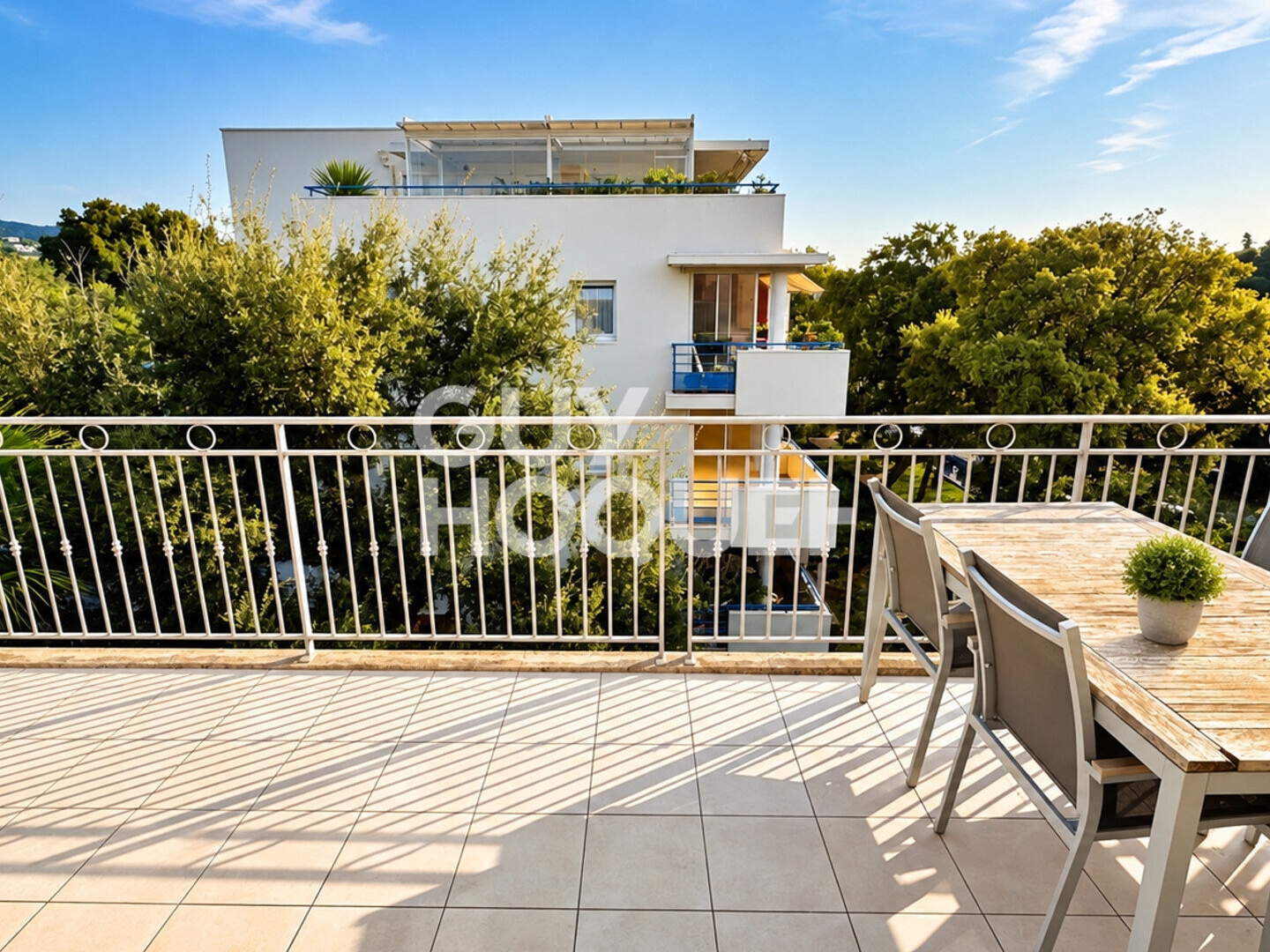 Appartement à vendre - 3 pièces - 54m2 - Cavalaire-Sur-Mer (83240)