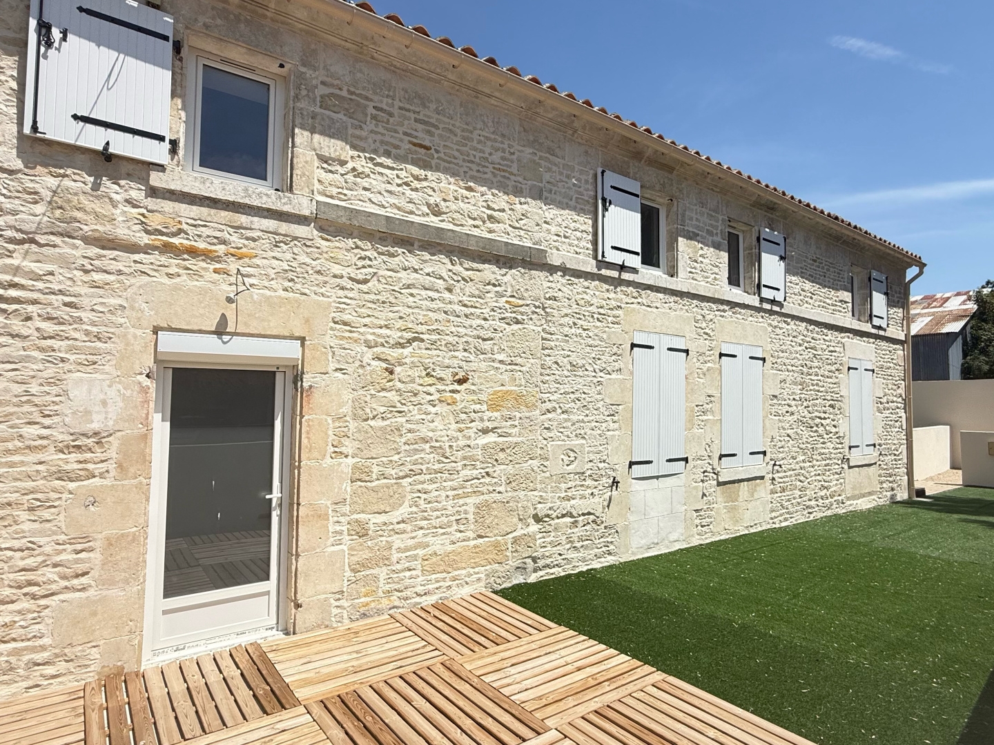 Maison à vendre - 7 pièces - 150m2 - Vallans (79270)