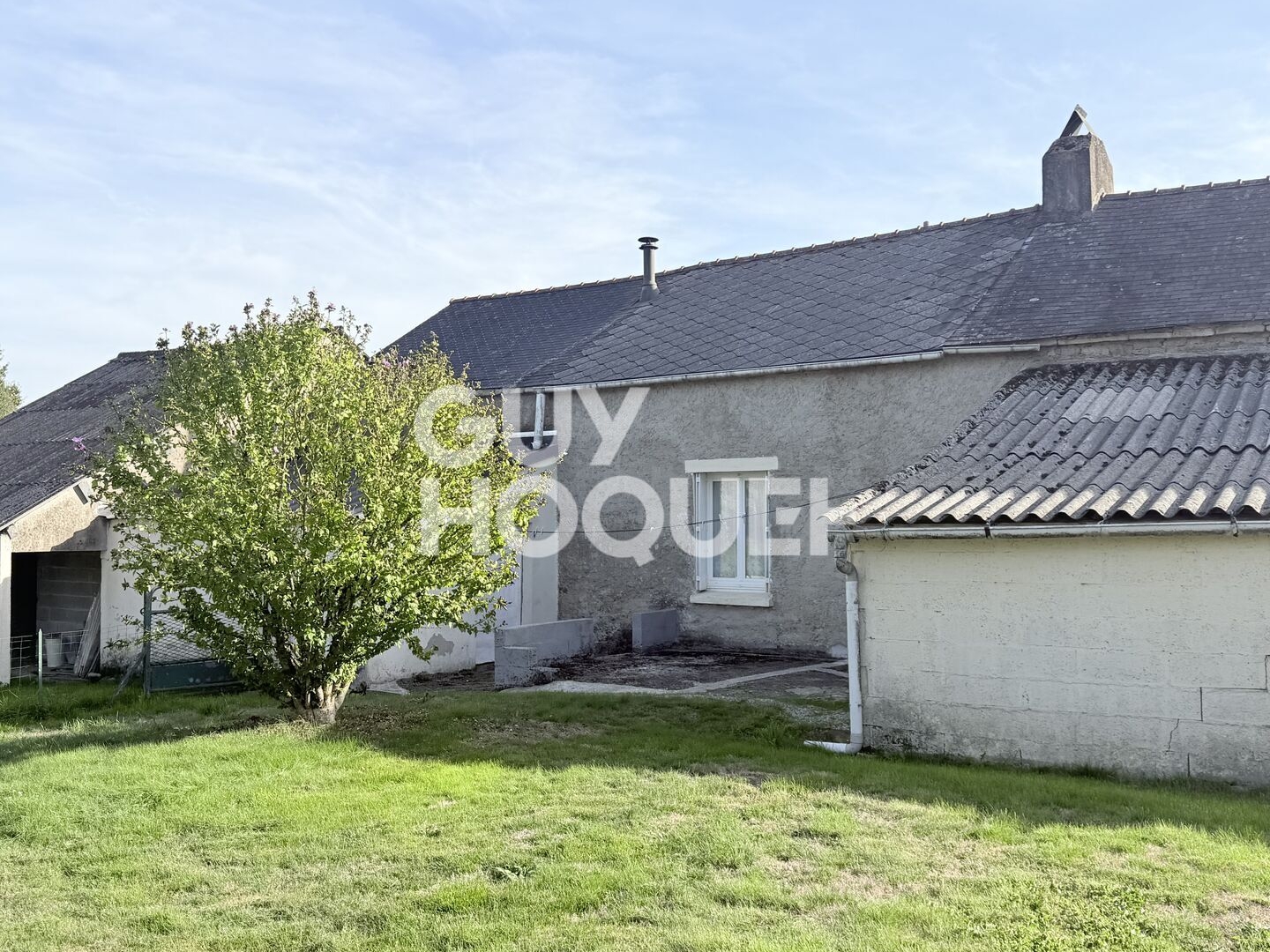 UNE MAISON À RÉINVENTER SUR PLUS DE 1 100 M² DE TERRAIN