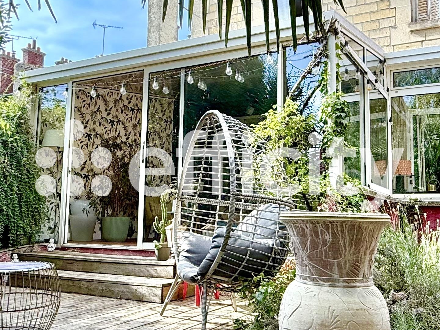 Maison 6 pièces 225 m²
