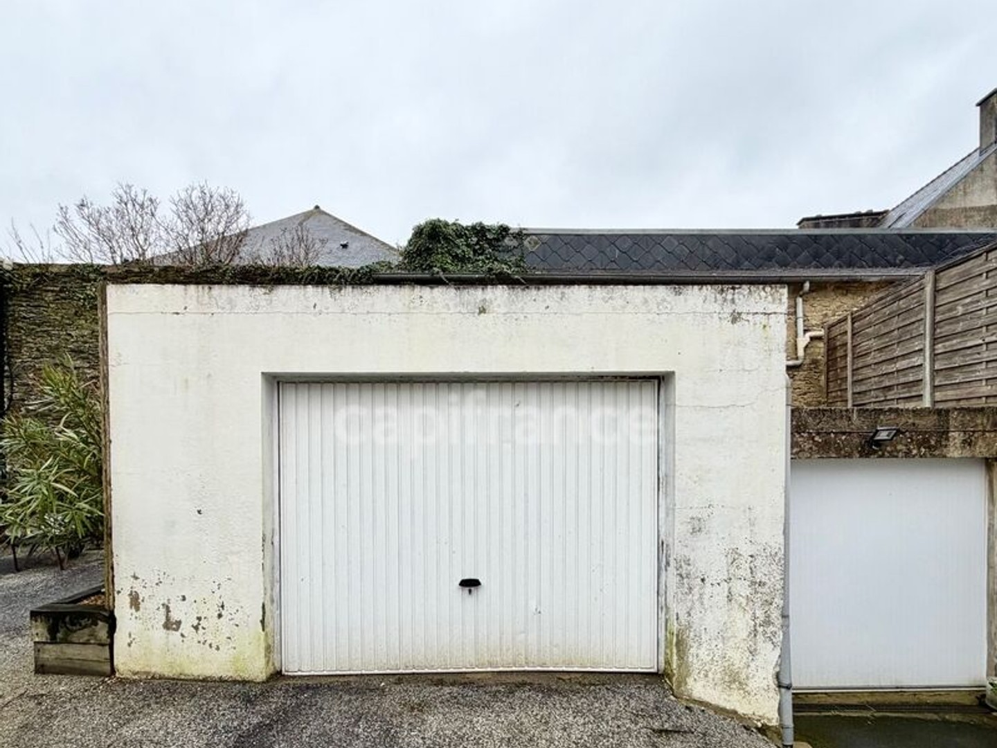 EXCLUSIVITÉ - GARAGE DE 17,5M2 - CARHAIX PLOUGUER (29)