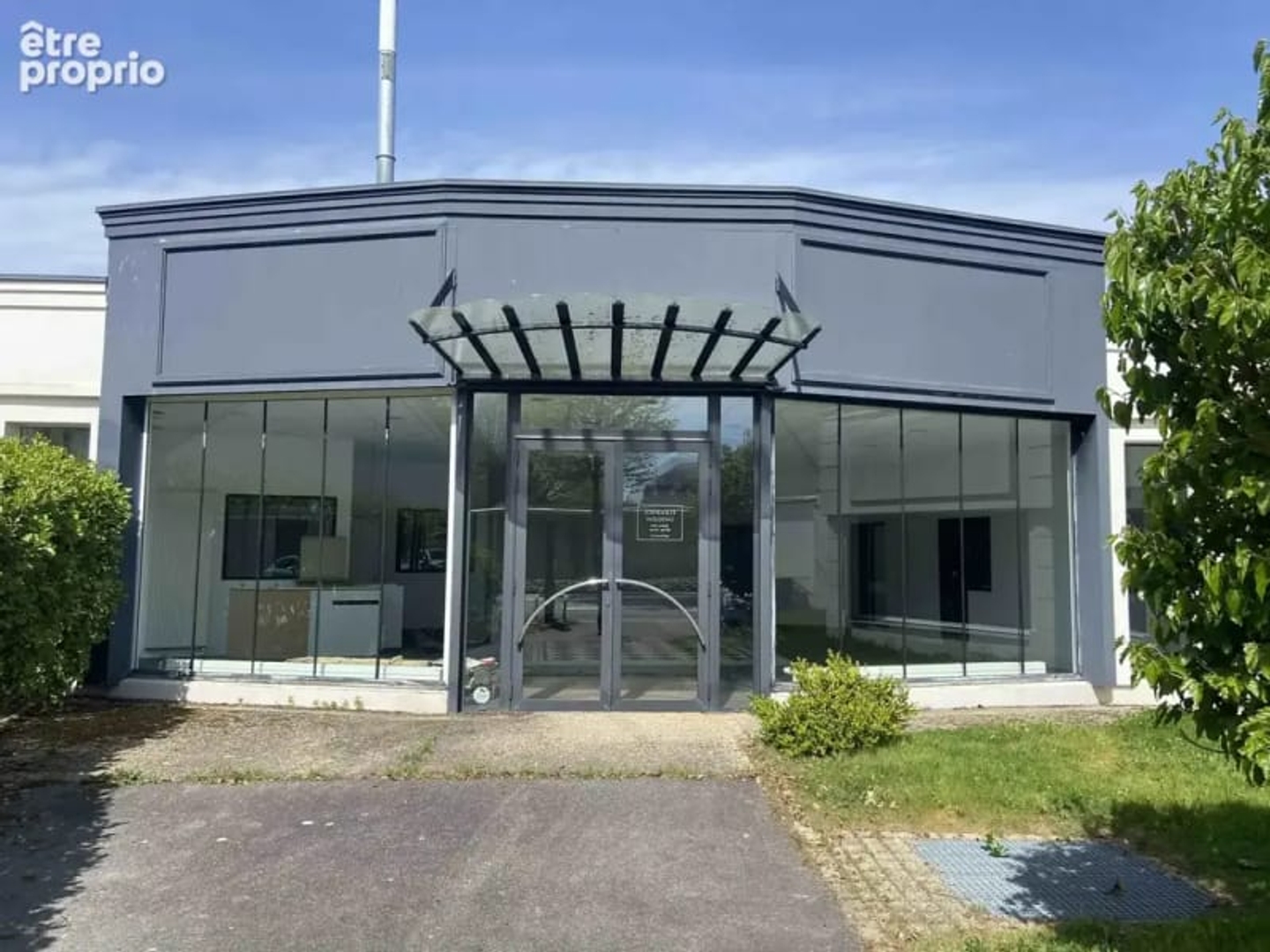 Magasin à vendre - 3 pièces - 186m2 - Vannes (56000)
