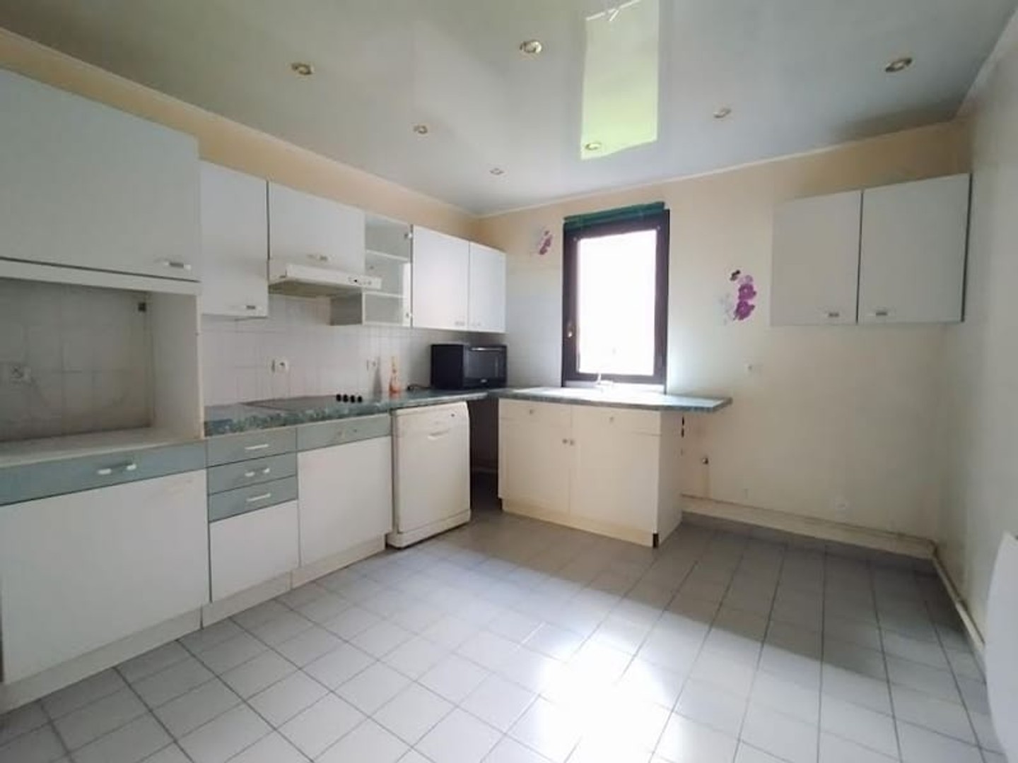 Parking / garage / box à vendre - 130m2 - Rouen (76100)