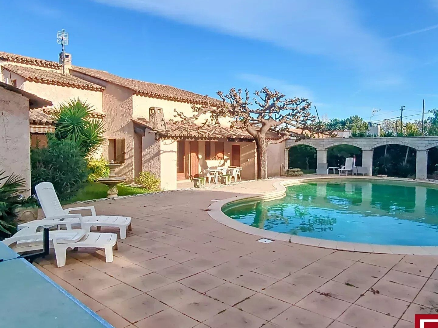 Maison à vendre - 6 pièces - 190m2 - Antibes (06600)