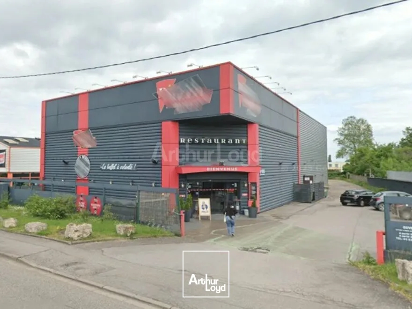 LOCAL COMMERCIAL à VENDRE de 791 m²