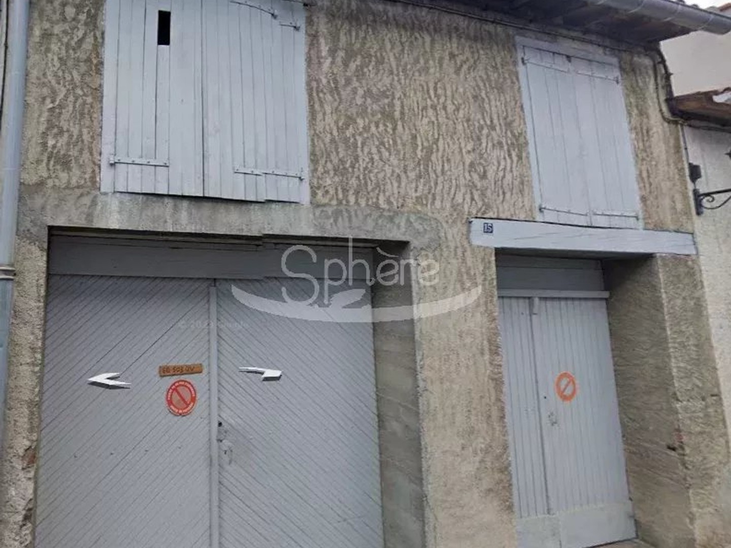 ensemble immobilier avec cour