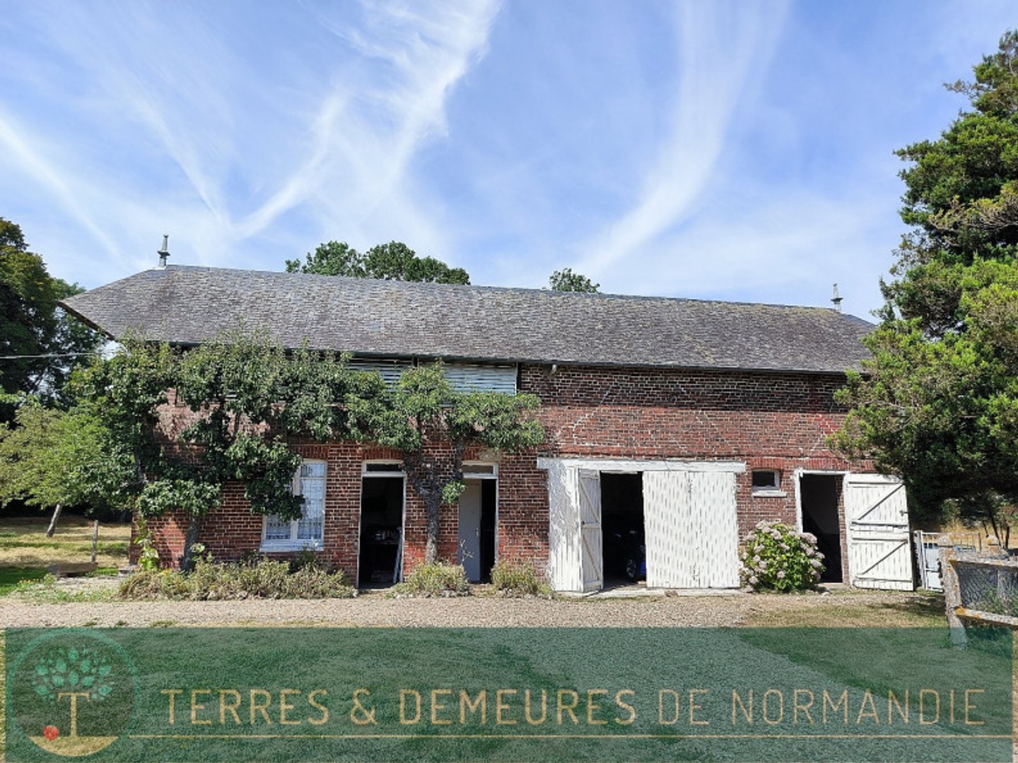 Maison à vendre - 11 pièces - 314m2 - Montfort-Sur-Risle (27290)