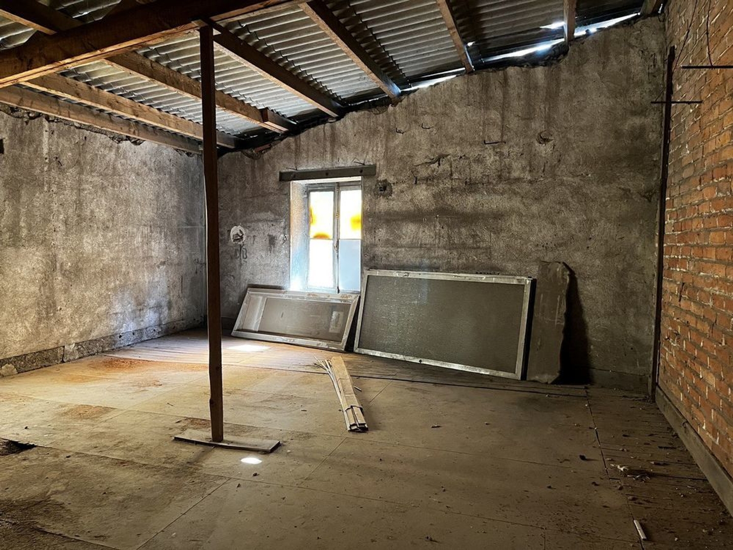 Locaux à vendre - 360m2 - Saint-Junien (87200)
