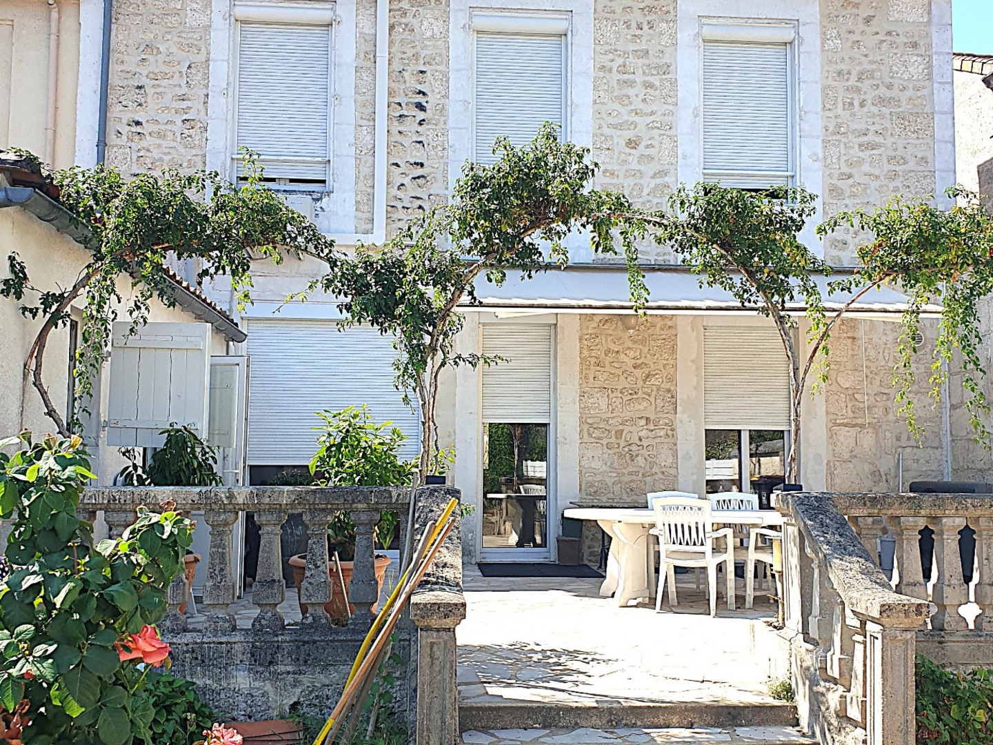 Maison à vendre - 7 pièces - 152m2 - Angoulême (16000)
