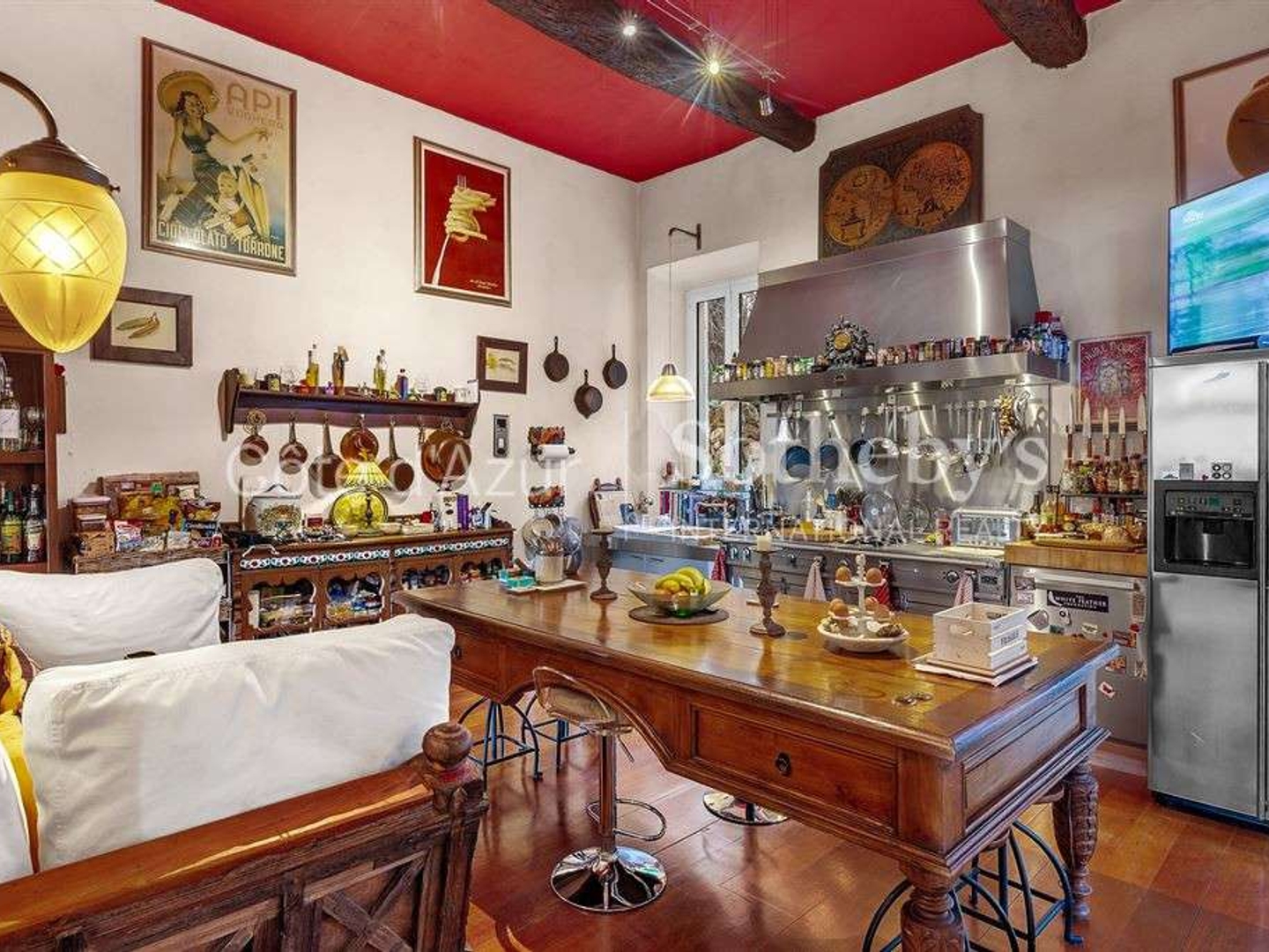 Maison 10 pièces 558 m²