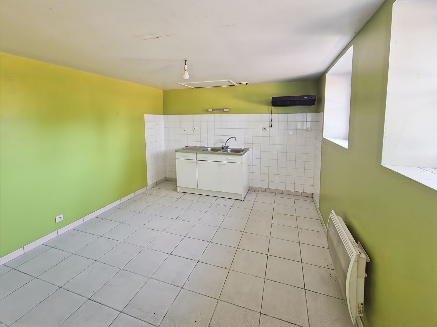 Locaux à vendre - 3 pièces - 117m2 - Montrevault-Sur-Èvre (49110)