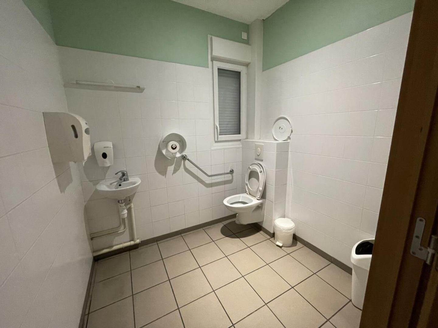 Bureaux à vendre - 1053m2 - Cormontreuil (51350)