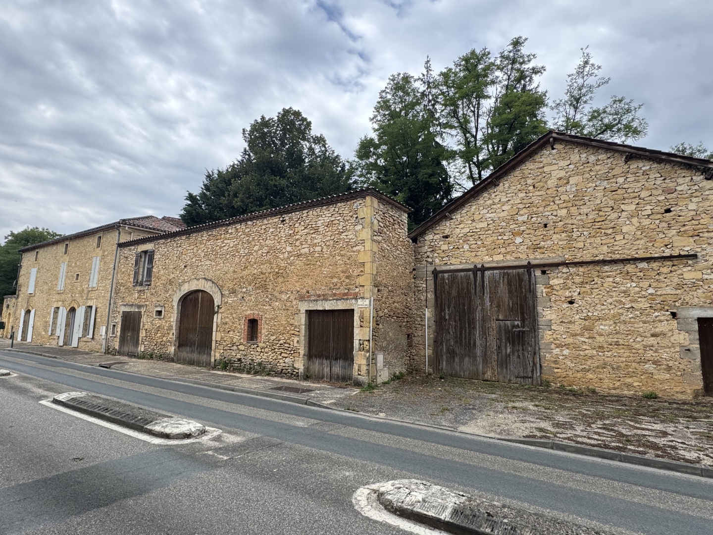 Immeuble à vendre - 6 pièces - 142m2 - Saint-Front-Sur-L... (47500)