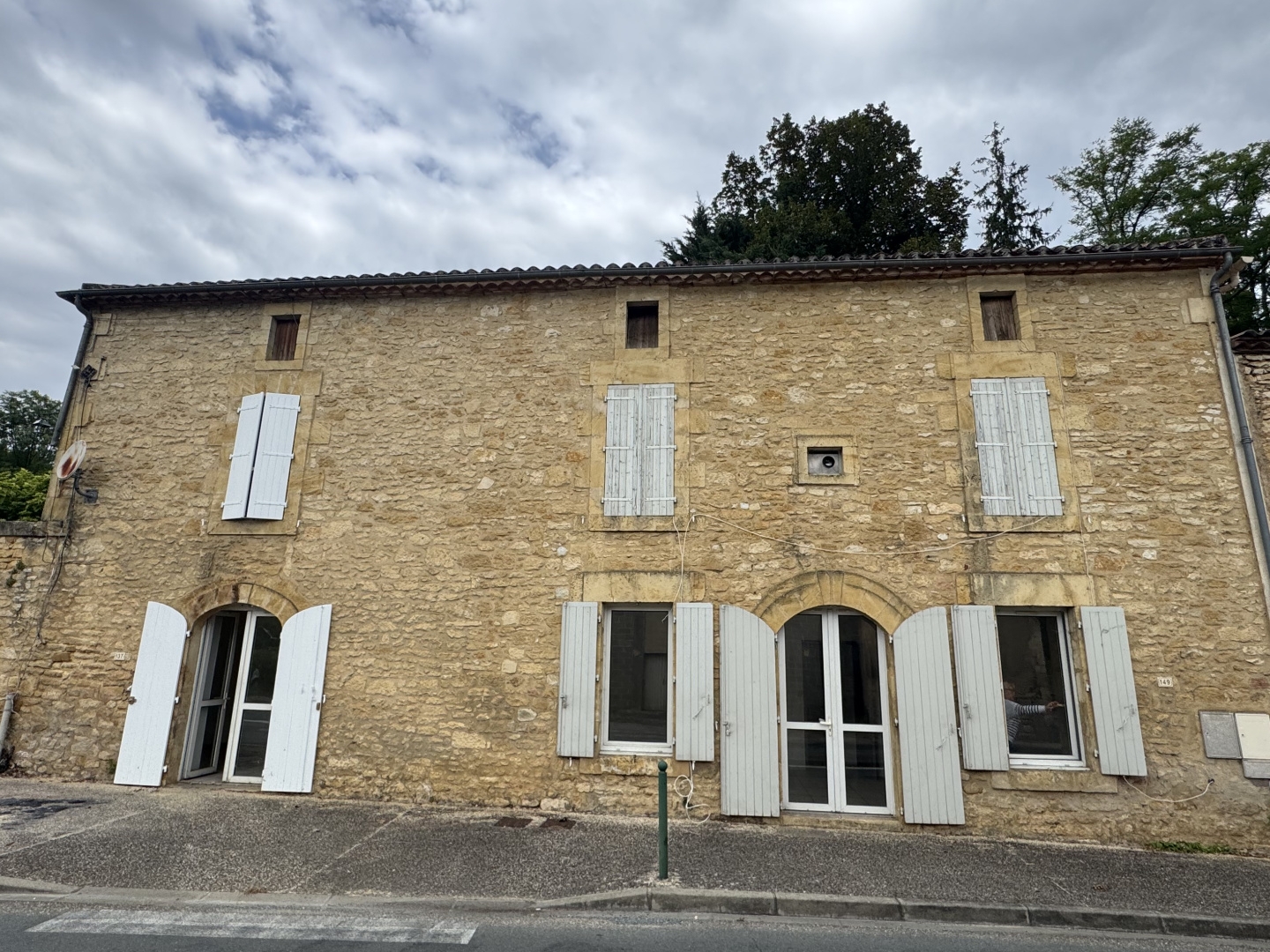 Immeuble à vendre - 6 pièces - 142m2 - Saint-Front-Sur-L... (47500)