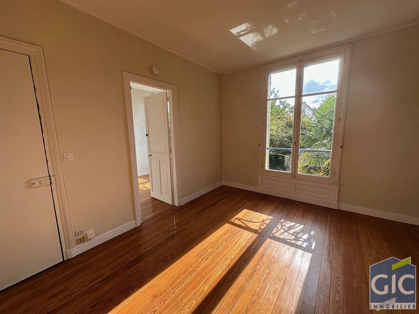 Maison 8 pièces 210 m²
