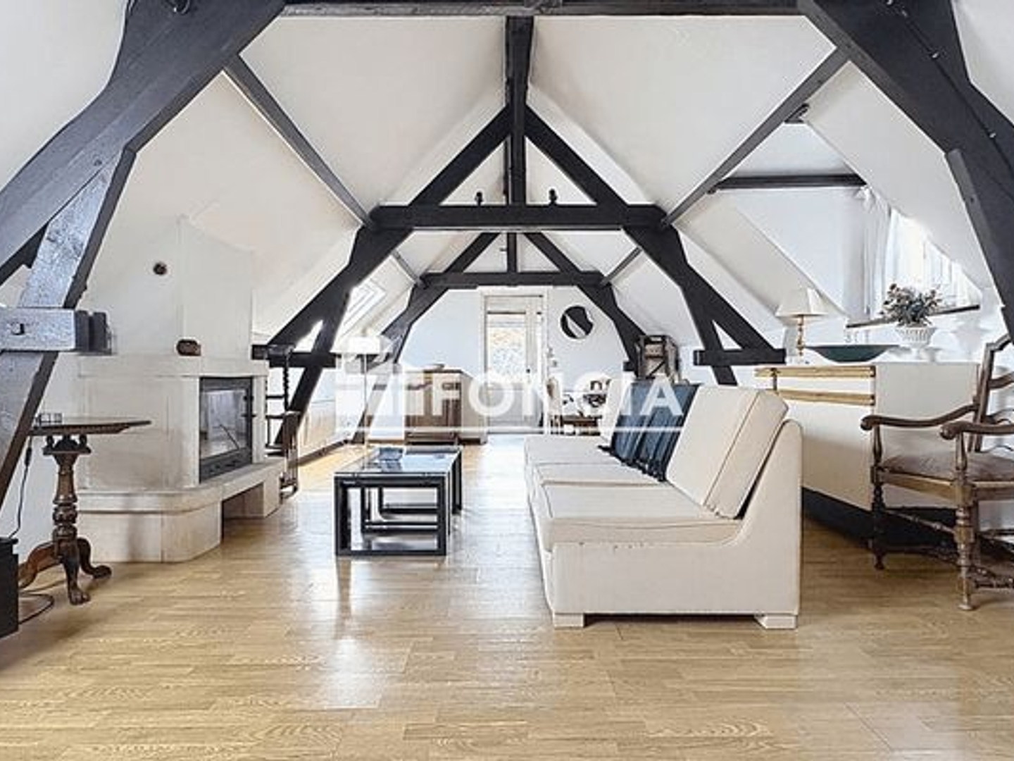 Maison 10 pièces 388 m²