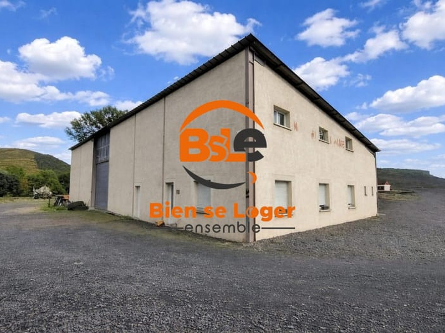 Immeuble industriel 730 m²