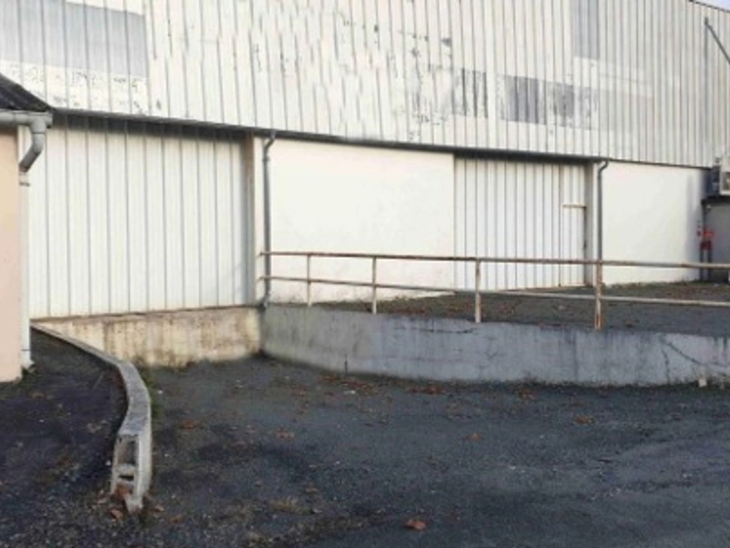 Magasin à vendre - 2 pièces - Fontenay-Le-Comte (85200)