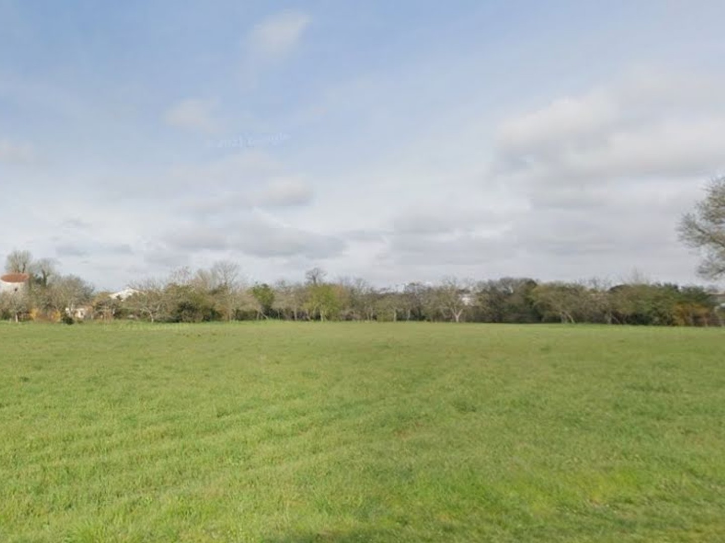 Terrain 620 m²