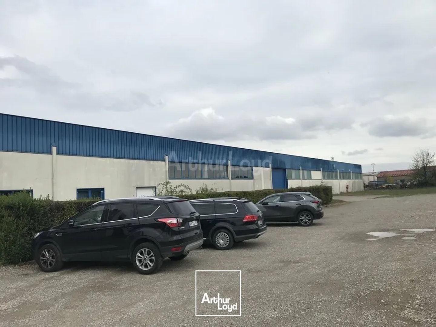 LOCAL D'ACTIVITE - ENTREPOT à VENDRE de 3500 m²