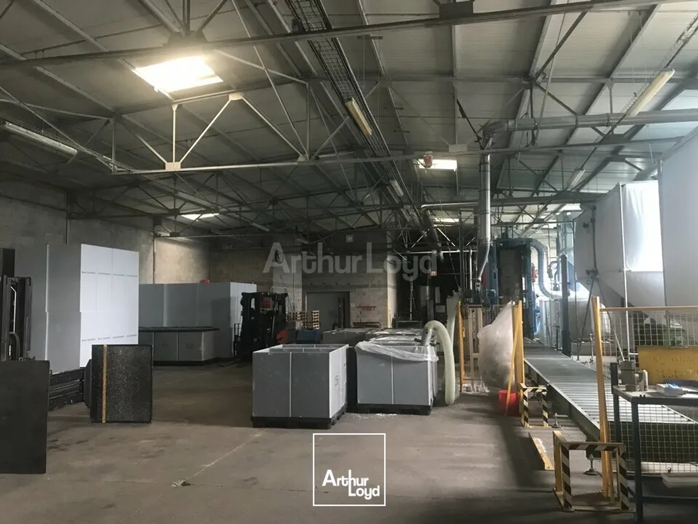 Locaux à vendre - 3500m2 - Ensisheim (68190)