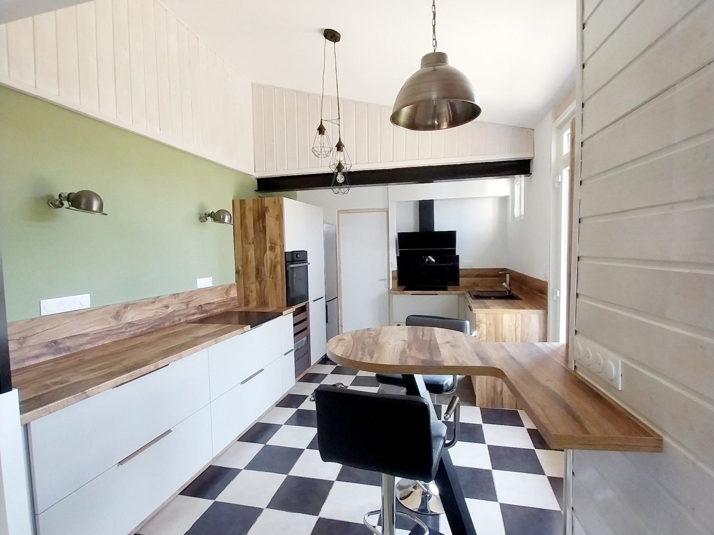 Maison à vendre - 5 pièces - 165m2 - Val-De-Cognac (16370)