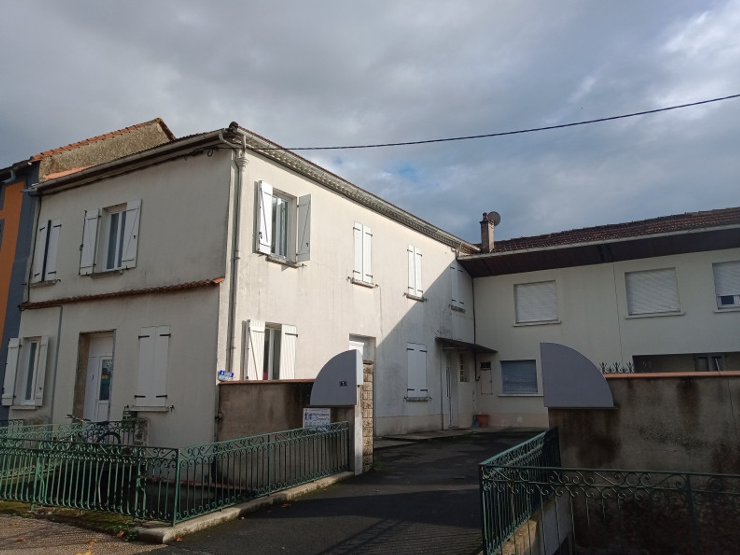 Immeuble à vendre - 270m2 - Vic-En-Bigorre (65500)