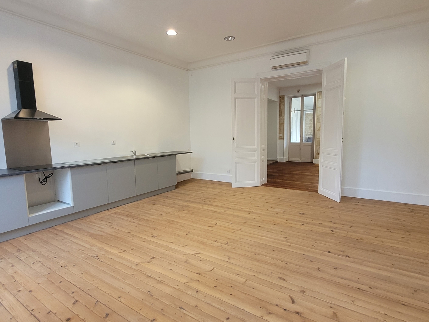 Appartement à vendre - 2 pièces - 68m2 - Jonzac (17500)
