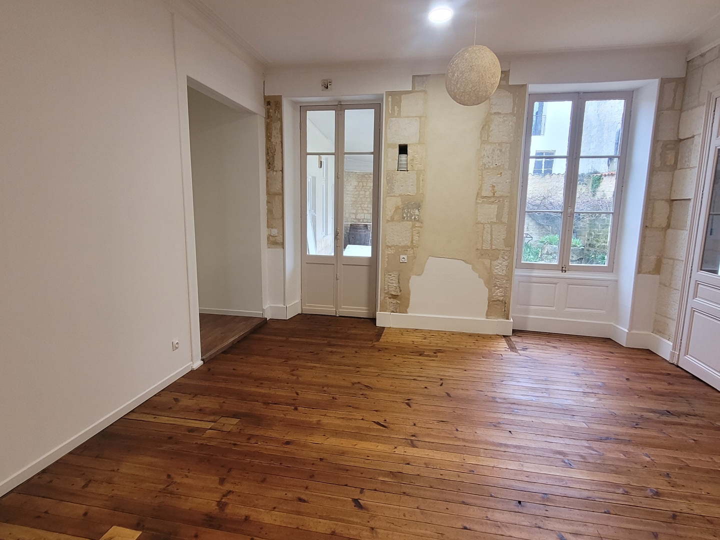 Appartement à vendre - 2 pièces - 68m2 - Jonzac (17500)