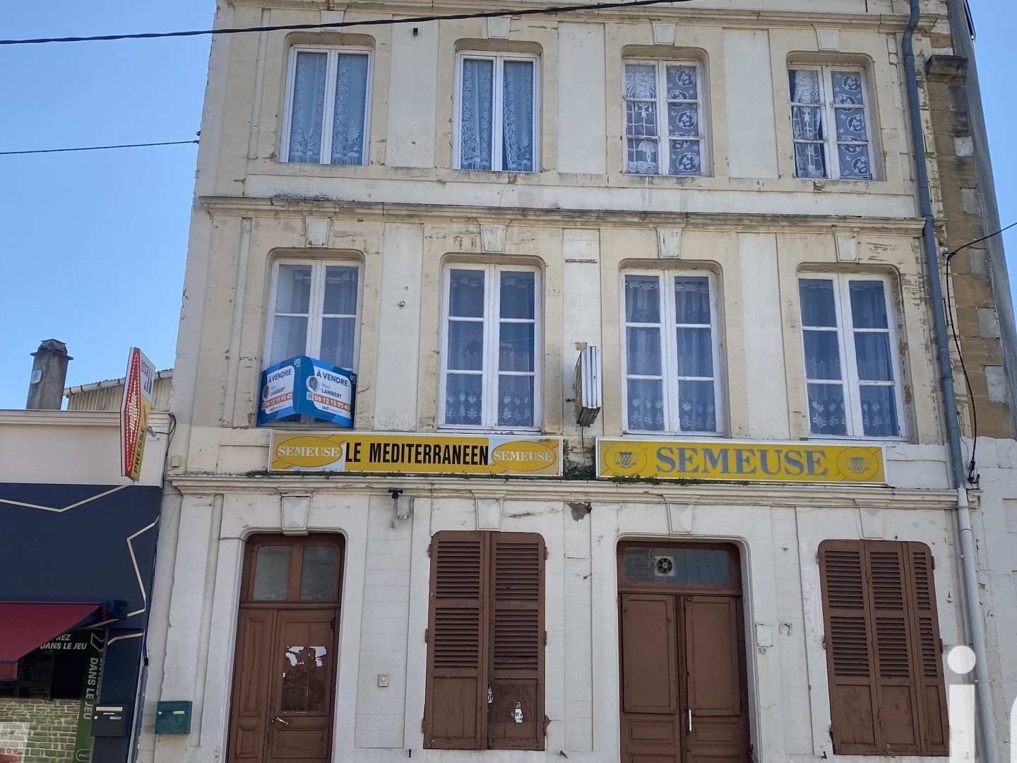 Immeuble de rapport 240 m²