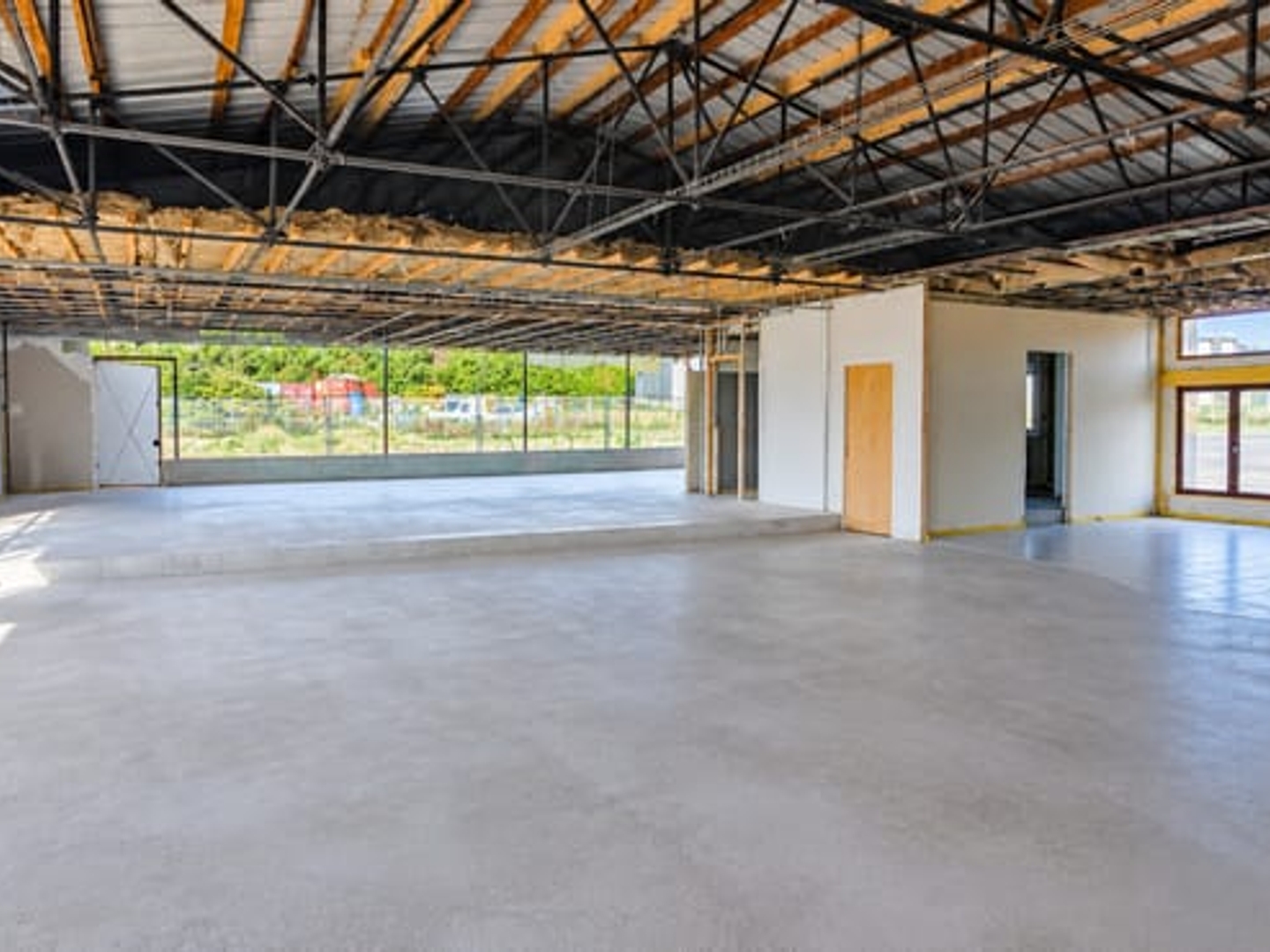 Appartement à vendre - 5 pièces - 360m2 - Warcq (08000)